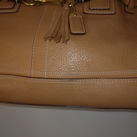 COACH XL Pebbled Leather Hampton Carryall in Light Camel - Picture 14 of 15